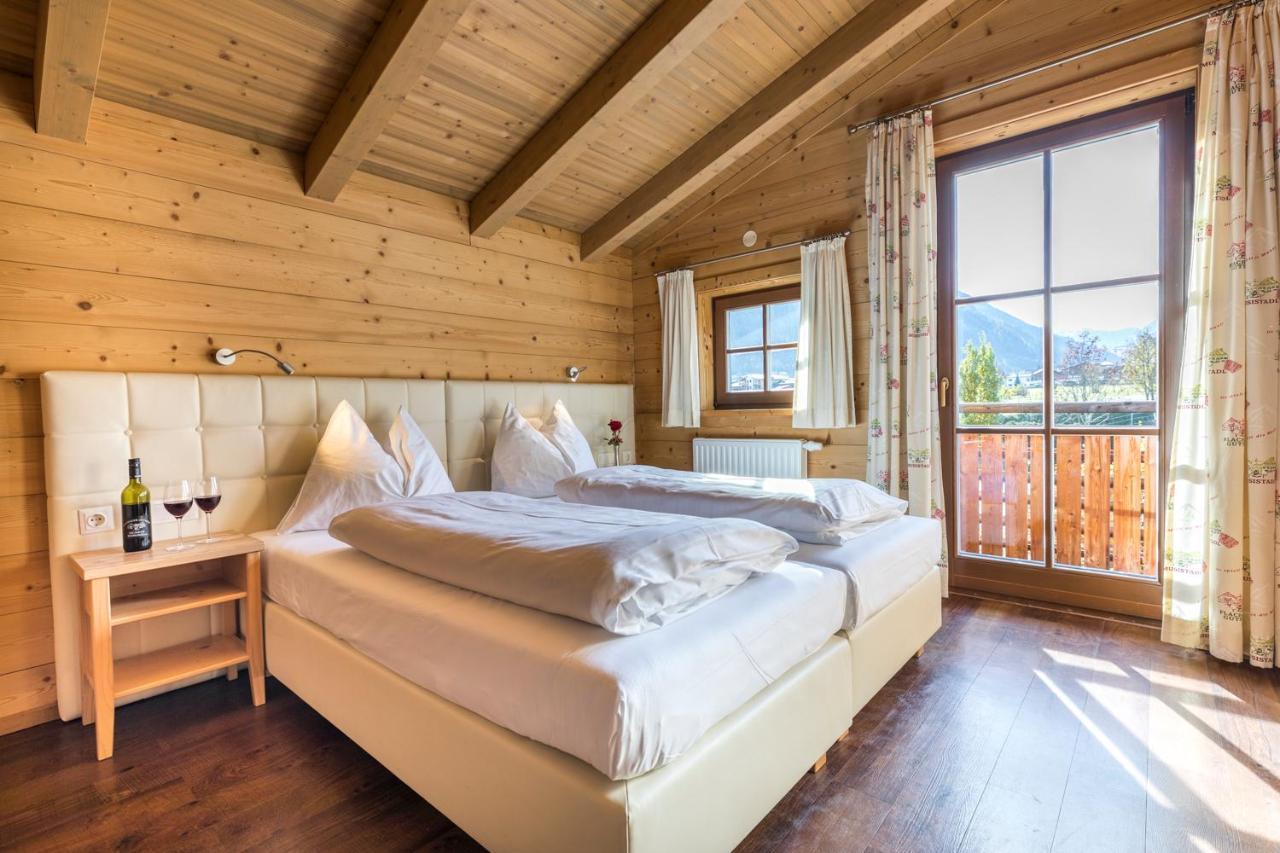 Alpenchalets Flachauer Gutshof Exteriör bild